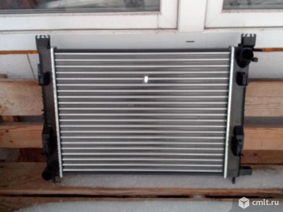 Радиатор охлаждения 214106179R Рено Логан 2