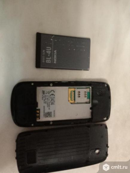 Смартфон Nokia asha 300. Фото 4.