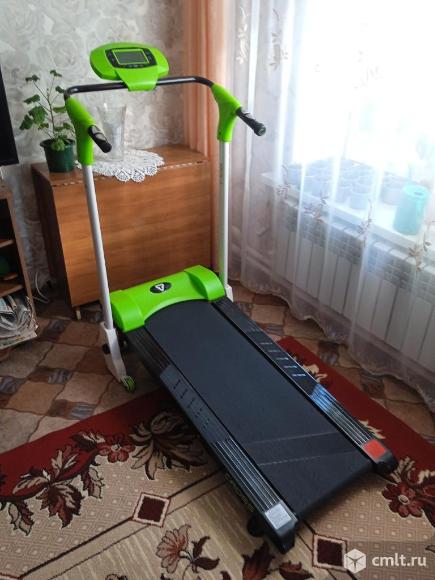 Беговая дорожка. Фото 1.