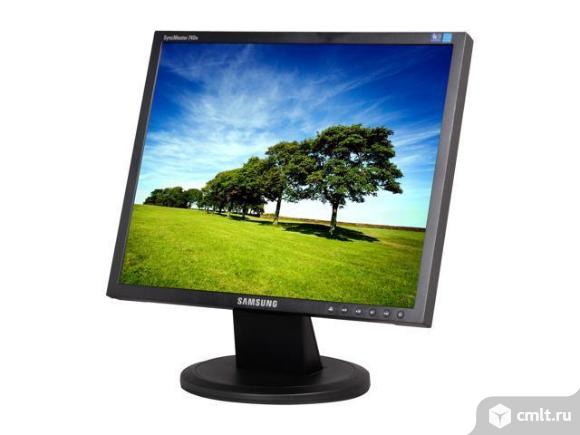 Монитор ж/к Samsung SyncMaster 740n. Фото 1.