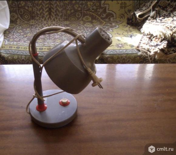 Настольная лампа. Фото 3.
