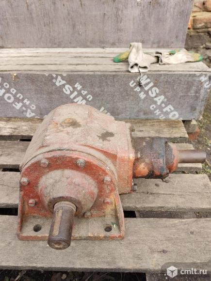 Сельхоз редуктор угловой. Фото 1.