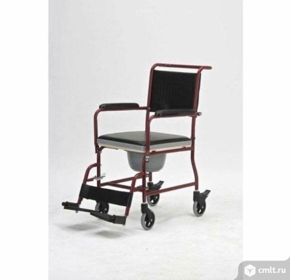 Инвалидное кресло-каталка. Фото 1.