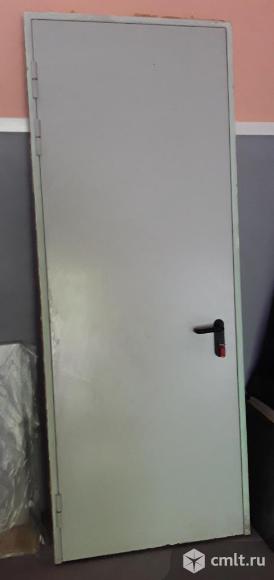 Входная металлическая дверь б/у. Размер полотна 2200*800, размер коробки 2290*890.