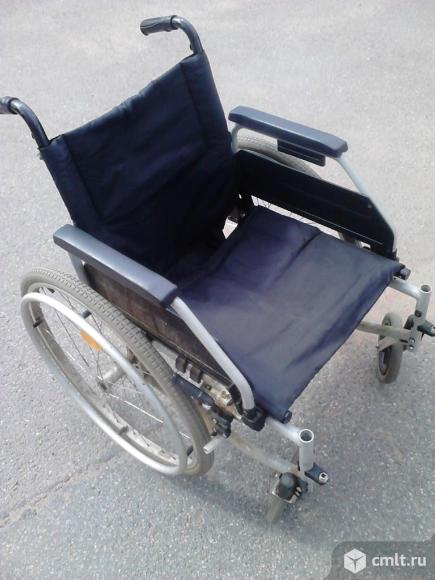 Ремонт инвалидных механических кресел-колясок на дому в СПб. Фото 1.