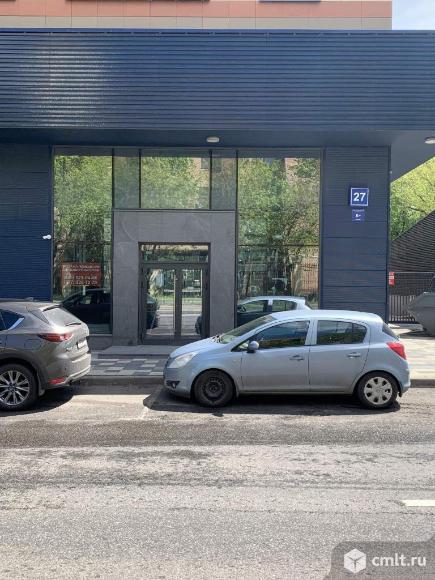 Продается помещение с высокими потолками. Фото 1.