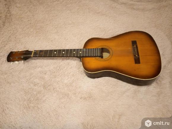 Акустическая Ленинградская гитара. Фото 1.