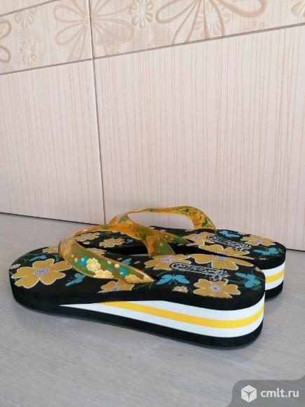 Сланцы новые р. 38. Фото 1.