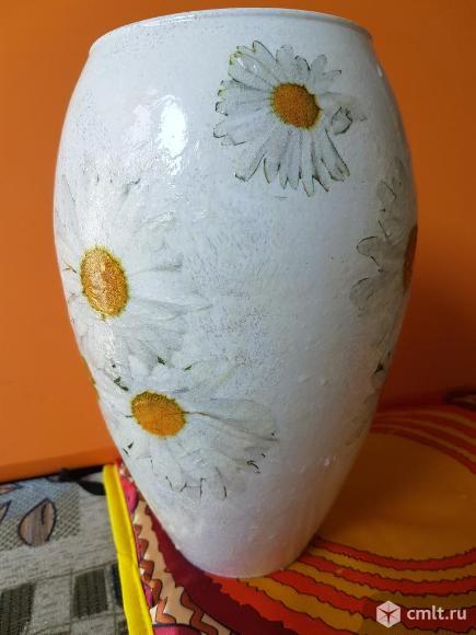 ваза декоративная с рисунком ромашек  стекло из ссср. Фото 1.