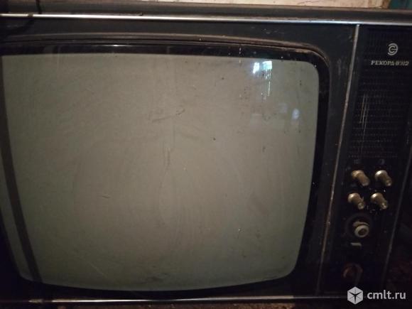 Телевизор кинескопный цв. Рекорд В- 312. Фото 1.