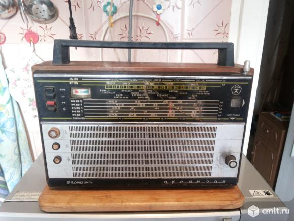 Радиоприемник Океан-209. Фото 1.