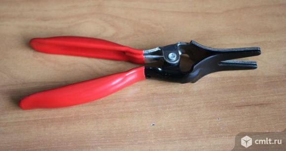 Инструмент для разбора корпусов брелоков. Фото 1.