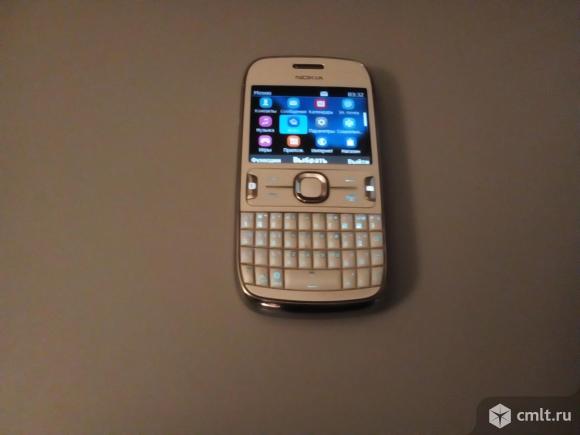 Телефон Nokia Nokia Asha 302. Фото 1.