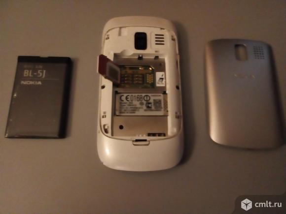 Телефон Nokia Nokia Asha 302. Фото 5.