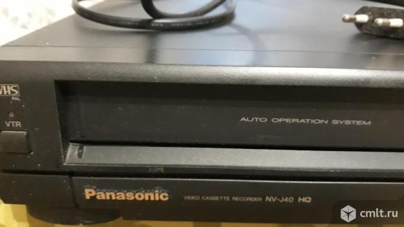 Видеомагнитофон Panasonic nv-j40ee. Фото 1.