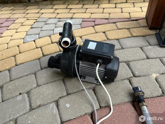 Двигатель с помпой для джакузи. Фото 3.