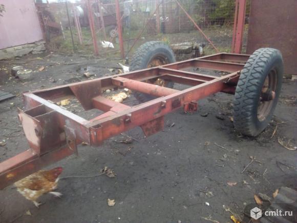 Прицеп одноосный (шасси). Фото 1.