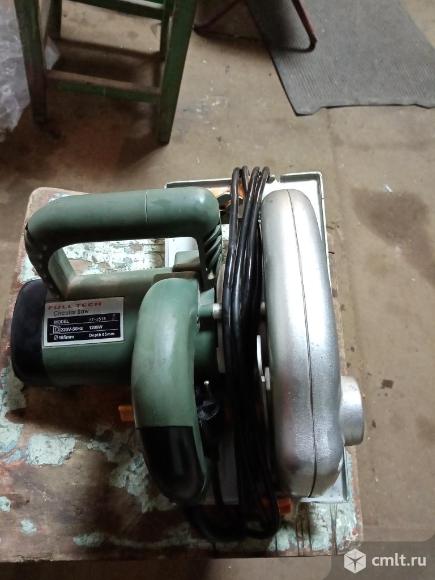 Дисковая электро пила. Фото 1.