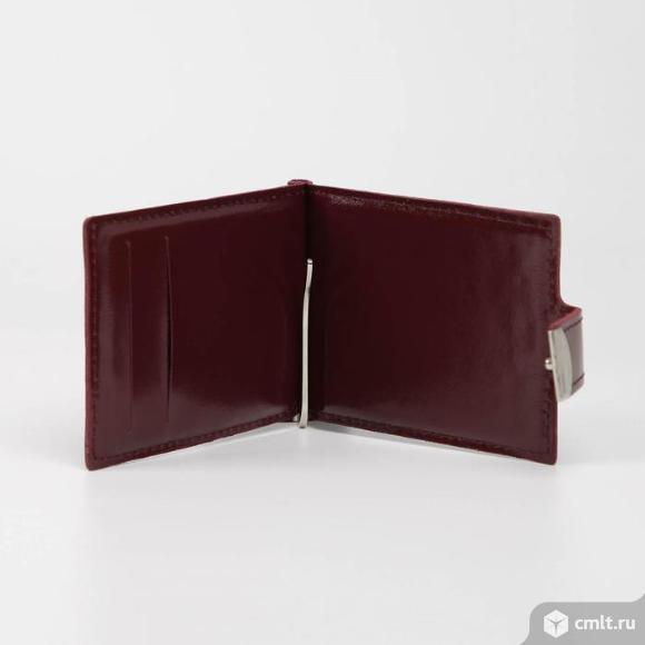 Зажим для купюр, цвет бордовый новый. Фото 1.