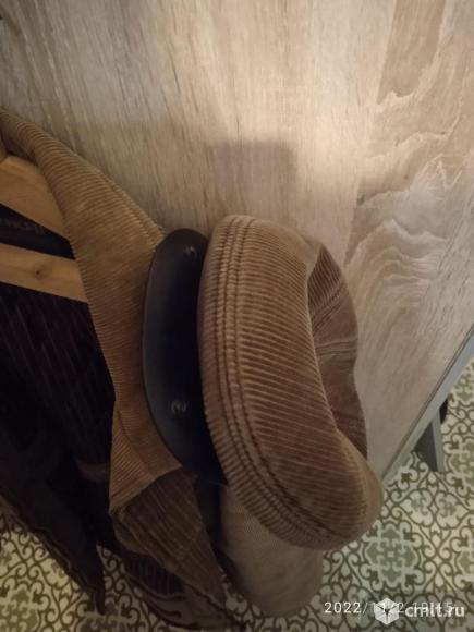 Вельветовая кепка. Фото 2.