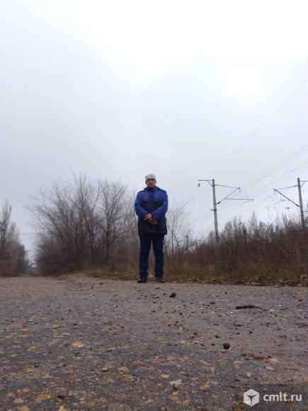 Продавец. Фото 1.