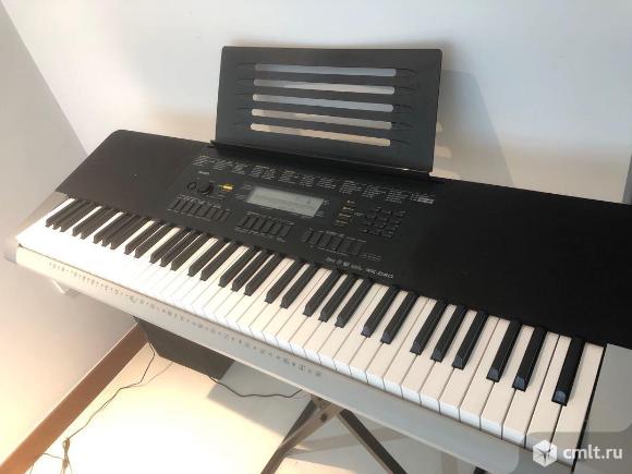 Цифровое пианино и синтезатор CASIO wk240. Фото 1.