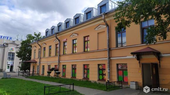 Торговое помещение 260 м2 в аренду. Фото 1.