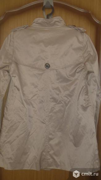 Куртки женские, р. 44, длина от капюшона вниз по спинке 70. Фото 4.