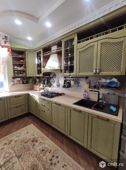 В аренду: коттедж 210 м2.. Фото 1.