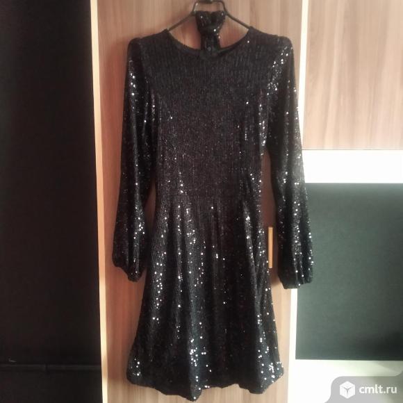 Платье с пайетками. Фото 1.