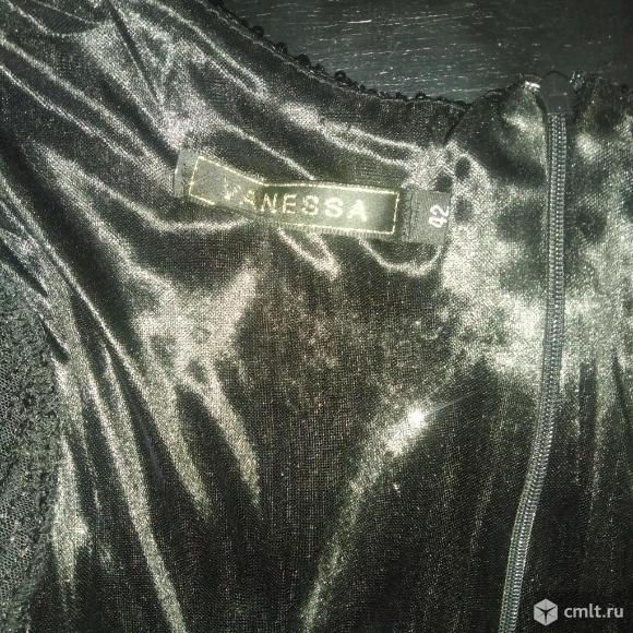 Платье с пайетками. Фото 3.