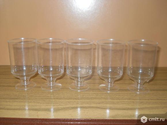 Рюмки 100-граммовые пластмассовые походные, в машину, гараж, на дачу и т.п. Фото 1.