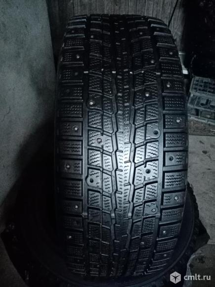 Шины 225/55R18 Dunlop шипованные зимние, б/у, 2 шт., 5 тыс. Фото 4.