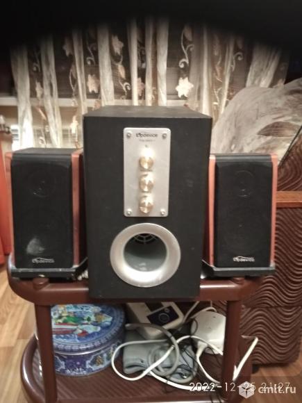 Компьюторная акустическая система. Фото 1.