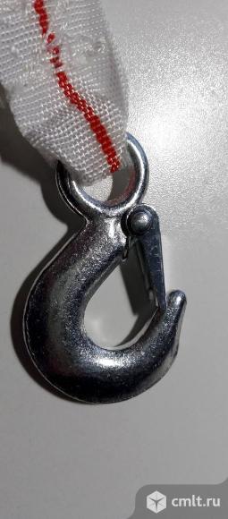 Крюк для буксировочного троса. Фото 2.