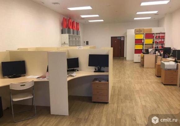 Продается помещение 122 кв.м на 7 этаже торгового центра «Атмосфера».. Фото 1.