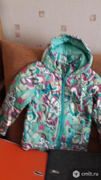 Продам демисезонную детскую куртку для девочки.. Фото 1.