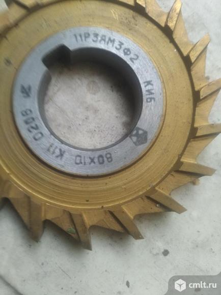 Продам фрезы дисковые и метчики. Фото 1.