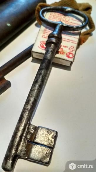 Кованые ключи 19 век. Фото 1.