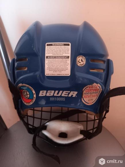 Хоккейный шлем и клюшка для ребенка. Фото 11.
