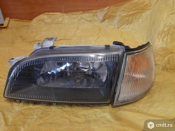 Продам левая передняя фара и левый задний фонарь от тойота карина е. Фото 1.