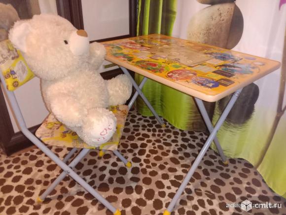 Детский столик и стул. Фото 1.