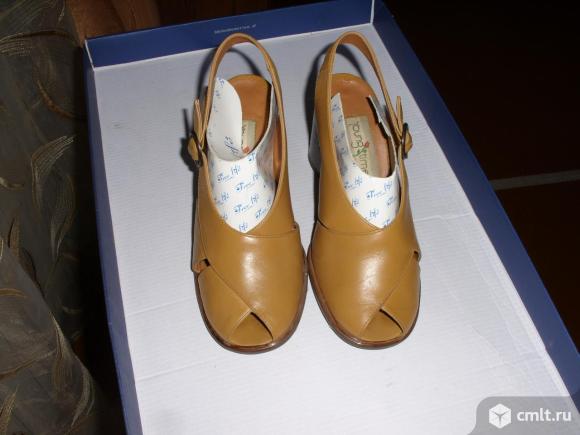 Босоножки. Фото 1.