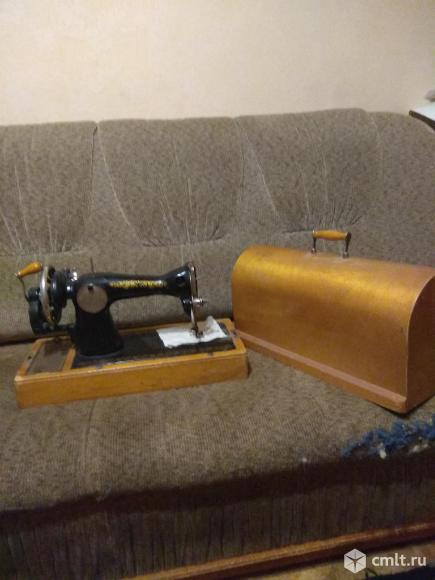 Швейная машинка подольская в рабочем состоянии. Фото 1.