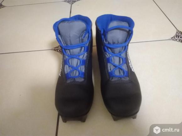 Лыжные ботинки 38 размер. Фото 1.