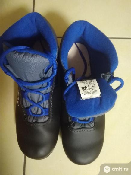 Лыжные ботинки 38 размер. Фото 5.
