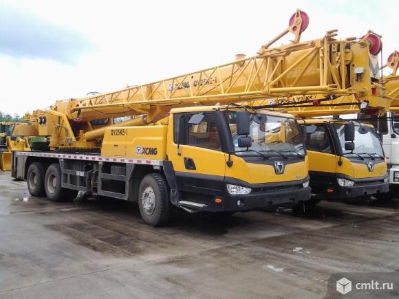 Аренда автокрана 25 тонн стрела 47 метров. Фото 1.