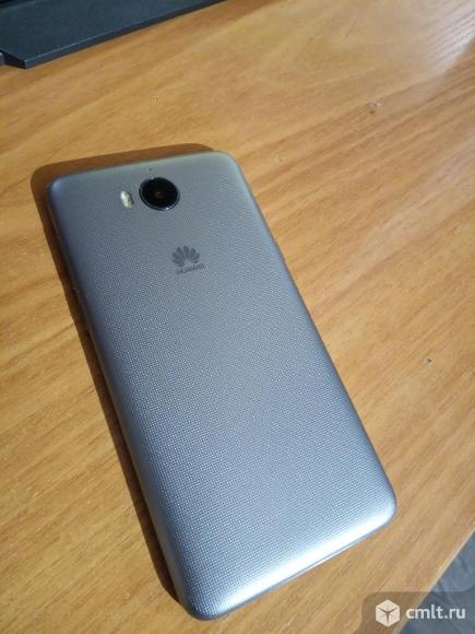 Смартфон Huawei Y5-2017. Фото 2.