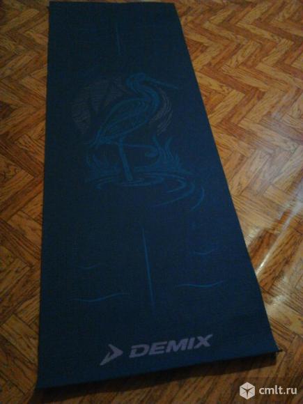 Коврик для йоги и фитнеса Demix. Фото 1.