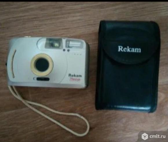 Фотоаппарат пленочный Rekam. Фото 1.